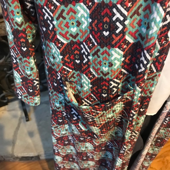 NWT LuLaRoe Sarah Duster Sweater Size Medium - Picture 3 of 8